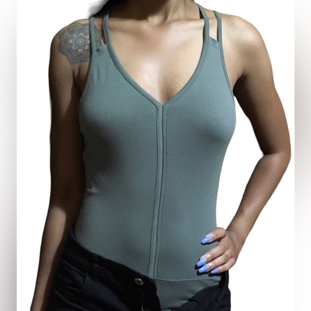 ACTIVE USA V Neck Bodysuit Crisscross Strappy Back Olive Green Size S NWOT